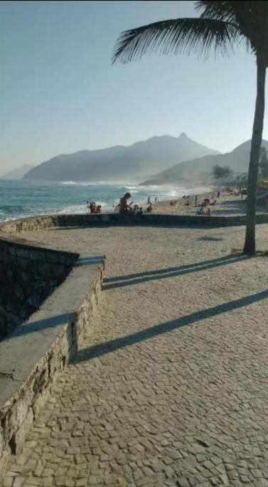 Hospedagem domiciliar E Em Apto Compartilhado Frente Mar Rio de Janeiro