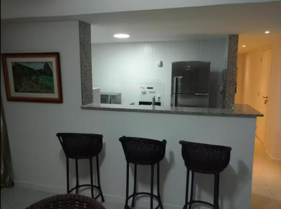 Hospedagem domiciliar E Em Apto Compartilhado Frente Mar *
